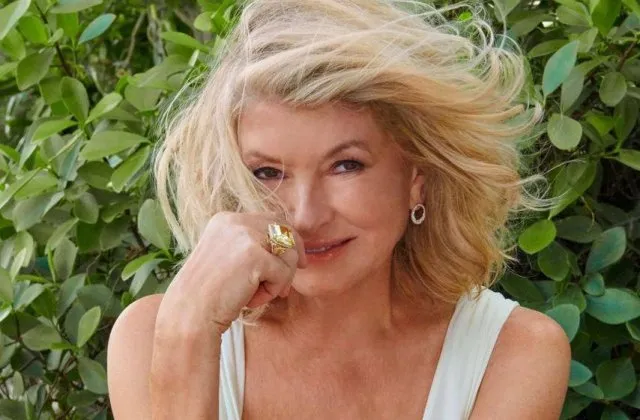 81-летняя Марта Стюарт снялась на обложке Sports Illustrated