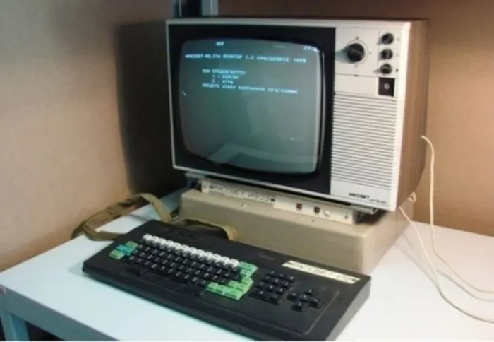 Советский компьютер «Рассвет»