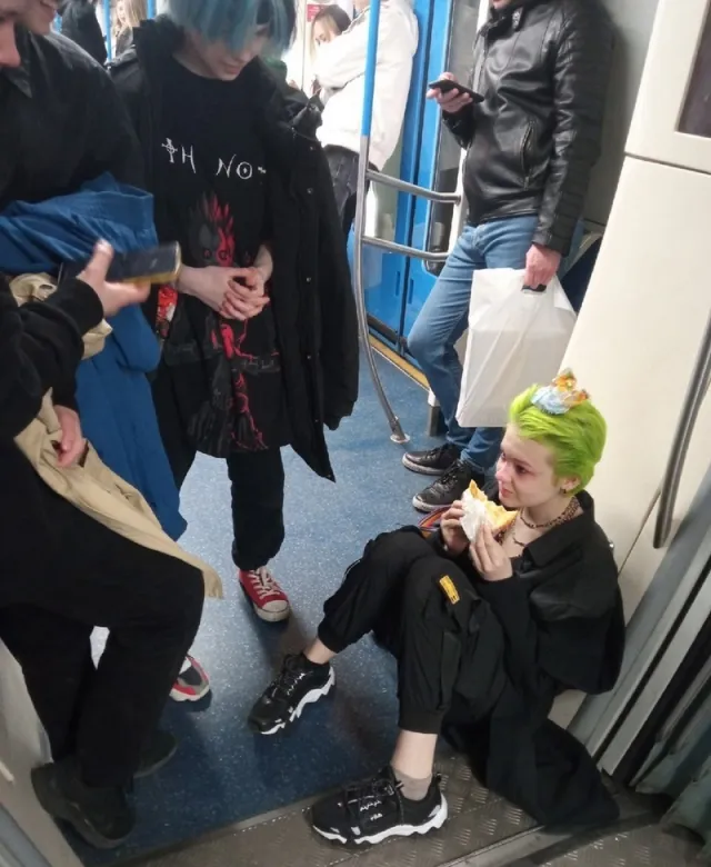 Чудаки модники и метро Чудаки модники и метро