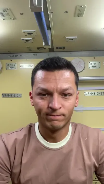 Как космонавты умываются на МКС