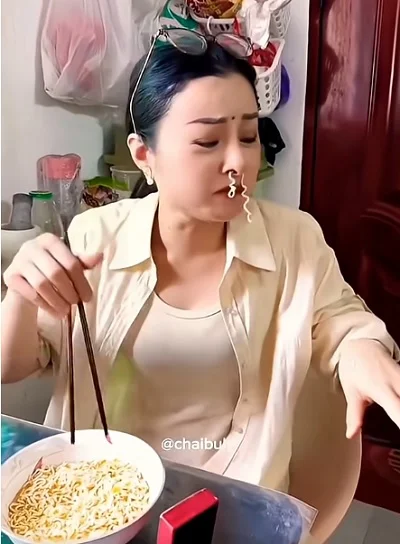 Девушка и Доширак 